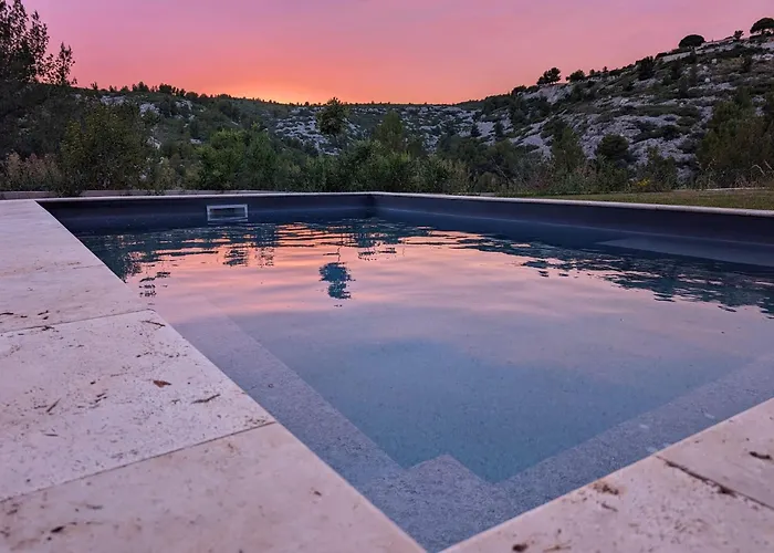 Hôtel accueillant les animaux: AQUARIUS IN CASSIS, Chambres d'Hôtes